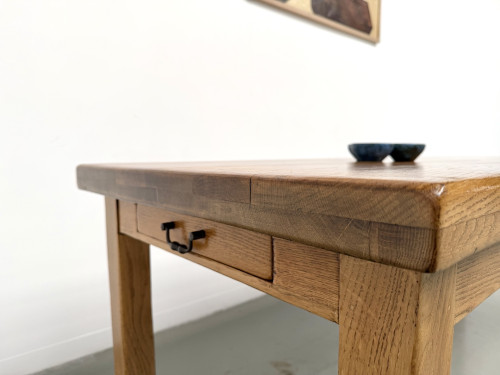Table de ferme en chêne massif, pieds carrés, un tiroir, France, années 1960–1970, vue 17
