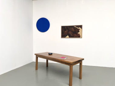 Table de ferme en chêne massif, pieds carrés, un tiroir, France, années 1960–1970, vue 24