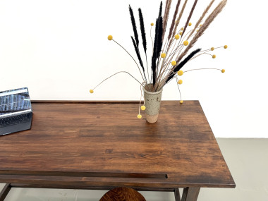 Table de métier en pin massif, plateau rainuré, finition brun satiné, années 1950-60, vue 5