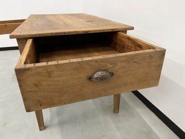 Petite table de ferme en noyer blond, vue 5