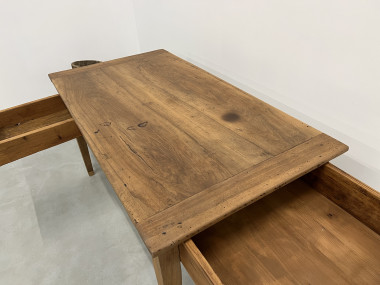 Petite table de ferme en noyer blond, vue 6