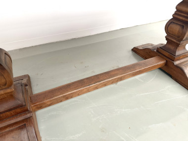 Table monastère en chêne massif, balustres tournés, France, années 1930, vue 9