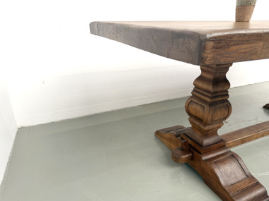Table monastère en chêne massif, balustres tournés, France, années 1930, vue 11