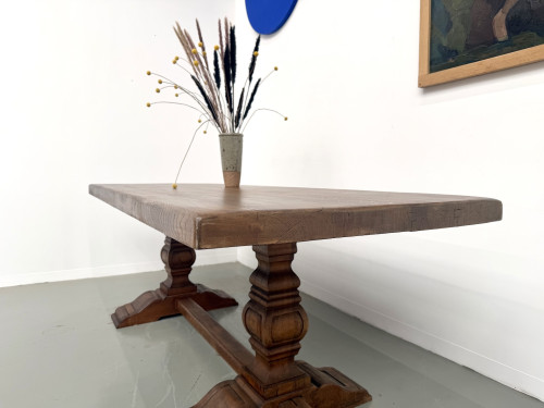 Table monastère en chêne massif, balustres tournés, France, années 1930, vue 16