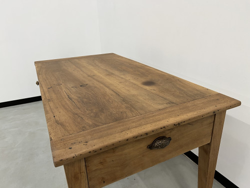 Petite table de ferme en noyer blond, vue 14