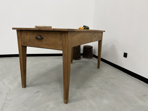Petite table de ferme en noyer blond, vue 26