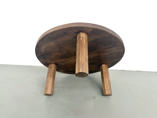 Table basse ronde en chêne massif, pieds octogonaux, France, années 1950, vue 15