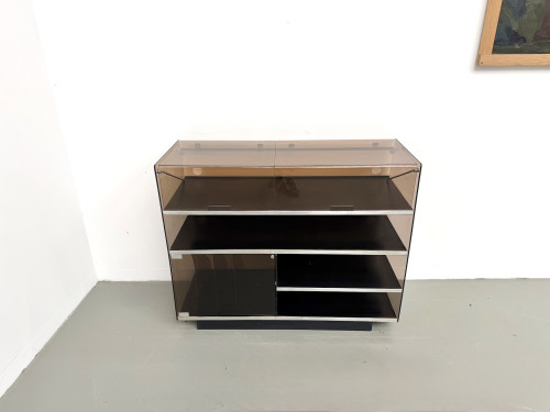 Meuble Hi-Fi en plexiglass fumé et aluminium, Eric Maville, France, années 1970, vue 3