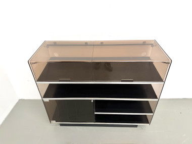 Meuble Hi-Fi en plexiglass fumé et aluminium, Eric Maville, France, années 1970, vue 4
