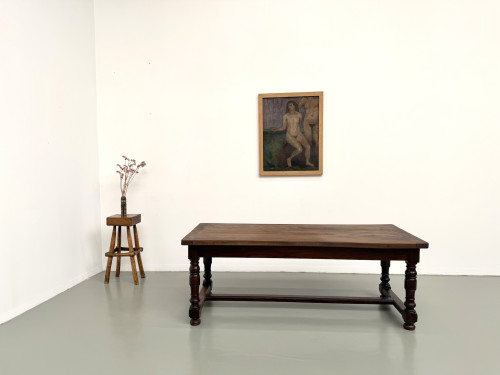 Table de ferme en noyer massif, pieds tournés, années 1950, vue 1