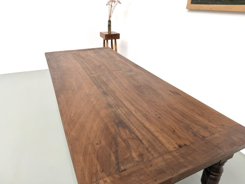 Table de ferme en noyer massif, pieds tournés, années 1950, vue 7