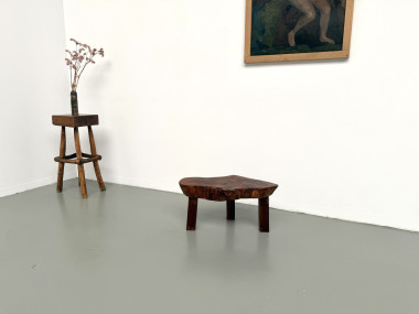 Table basse tripode brutaliste en teck massif – Années 1970, vue 13