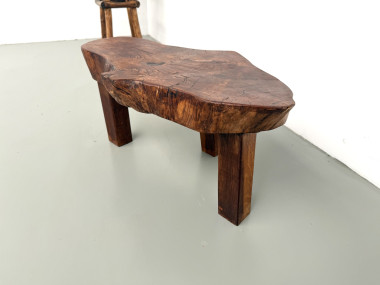 Table basse tripode brutaliste en teck massif – Années 1970, vue 16