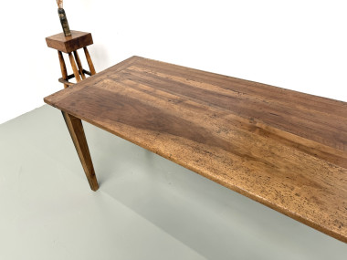 Table de ferme en noyer aux pieds fuseaux, vue 6