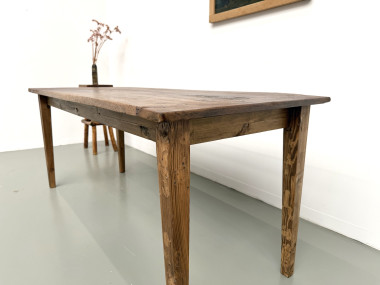 Table de ferme en noyer aux pieds fuseaux, vue 8