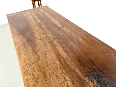 Table de ferme en noyer aux pieds fuseaux, vue 12