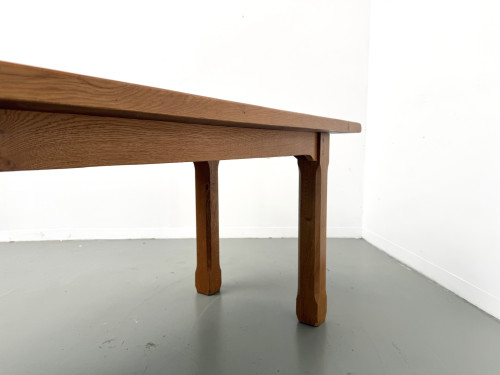 Table de repas brutaliste XL en chêne massif, vue 9