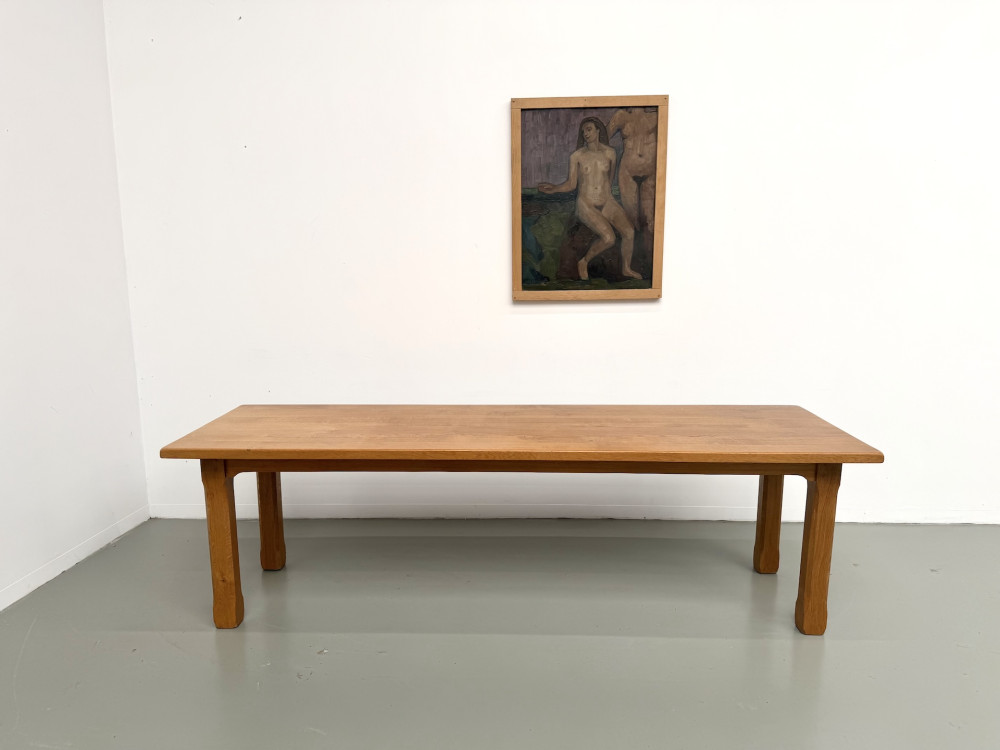 Table de repas brutaliste XL en chêne massif, vue 1
