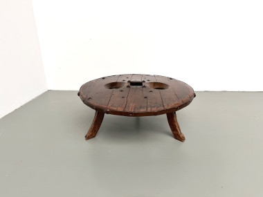 Table Basse Brutaliste Circulaire en Bois Massif – Art Populaire Brésilien, Années 1950, vue 3