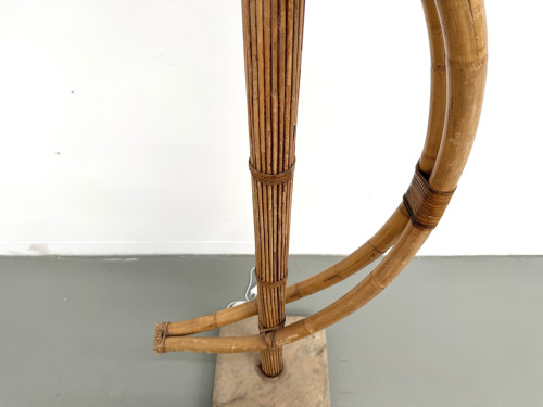 Lampadaire sculptural en rotin cintré, vue 12