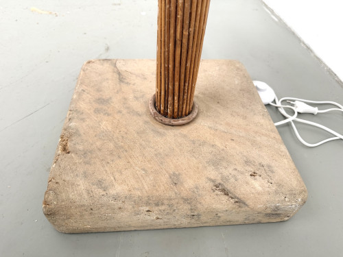 Lampadaire sculptural en rotin cintré, vue 16