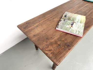 Table de ferme en noyer massif, pieds tournés, 1920, vue 14