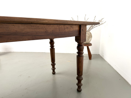 Table de ferme en noyer massif, pieds tournés, 1920, vue 22
