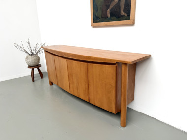 Enfilade galbée Maison Regain en orme massif, 1970, vue 4