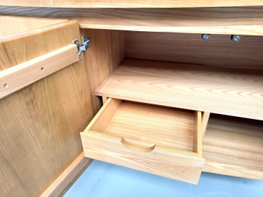 Enfilade galbée Maison Regain en orme massif, 1970, vue 19