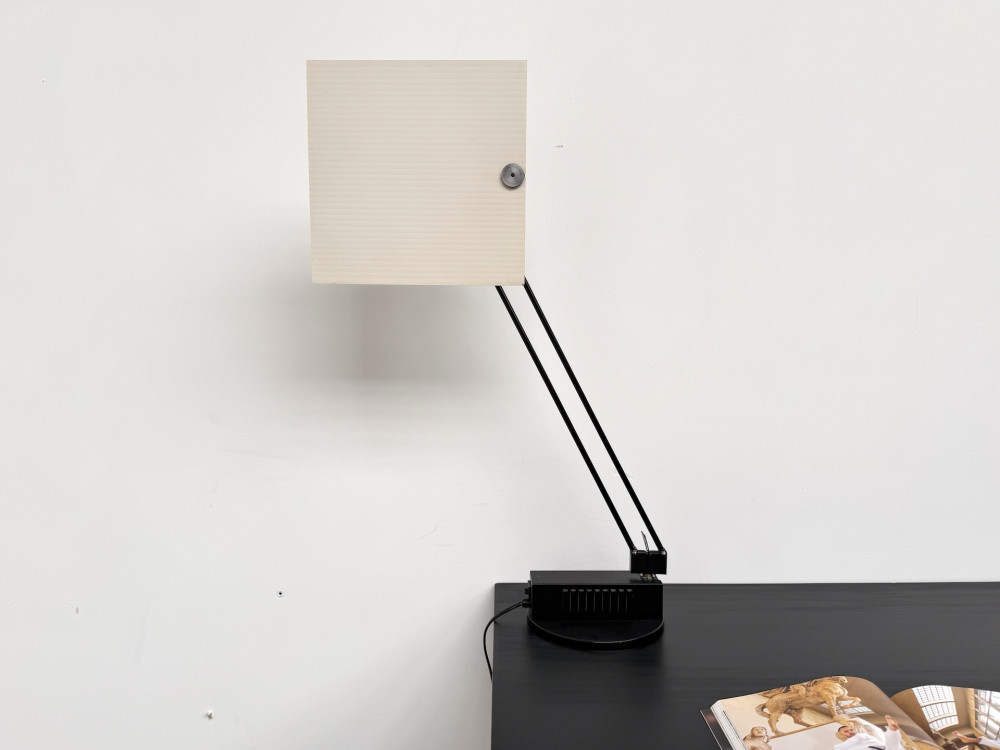 Lampe de bureau / table "WO" par Sacha Ketoff - Édition Aluminor, circa 1980, vue 1