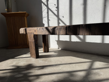 Banc Établi Brutaliste en Chêne Massif – Pièce Unique, Art Populaire XXe, vue 9