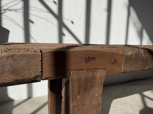 Banc Établi Brutaliste en Chêne Massif – Pièce Unique, Art Populaire XXe, vue 13