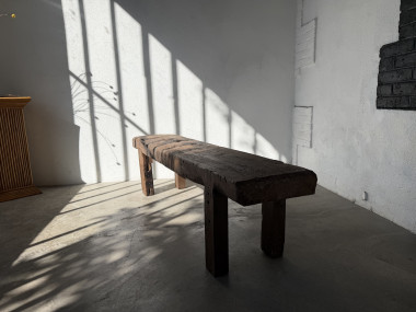 Banc Établi Brutaliste en Chêne Massif – Pièce Unique, Art Populaire XXe, vue 15