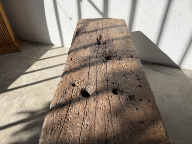 Banc Établi Brutaliste en Chêne Massif – Pièce Unique, Art Populaire XXe, vue 19