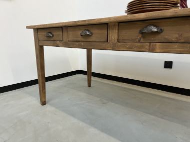 Table de ferme en pin, années 50 à 8 tiroirs, vue 7