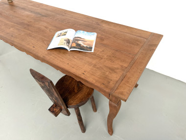 Grande table de ferme en merisier massif des années 1900, vue 5