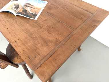 Grande table de ferme en merisier massif des années 1900, vue 6