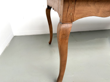 Grande table de ferme en merisier massif des années 1900, vue 15