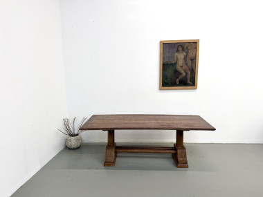 Table brutaliste en bois de palmier, vue 1