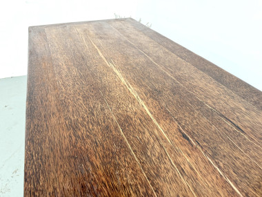 Table brutaliste en bois de palmier, vue 8