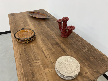 Table de ferme en pin, années 50 à 8 tiroirs, vue 14