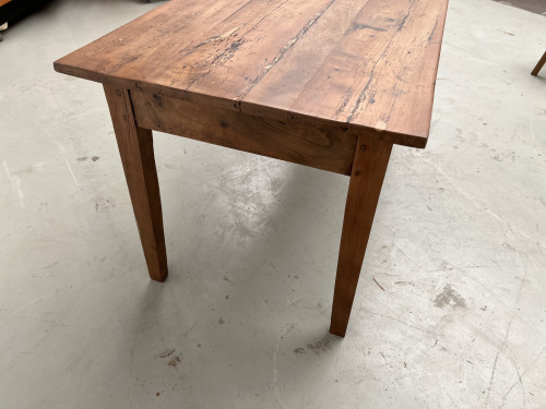 Table de ferme ancienne en noyer blond à 2 tiroirs, pieds fuseaux. 181 cm de long., vue 21