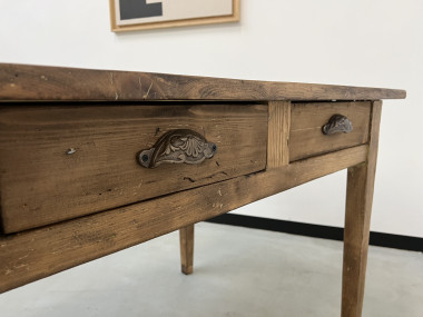 Table de ferme en pin, années 50 à 8 tiroirs, vue 23