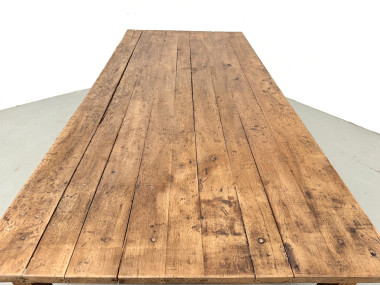 Grande table de ferme brutaliste en chêne massif des années 50, vue 23