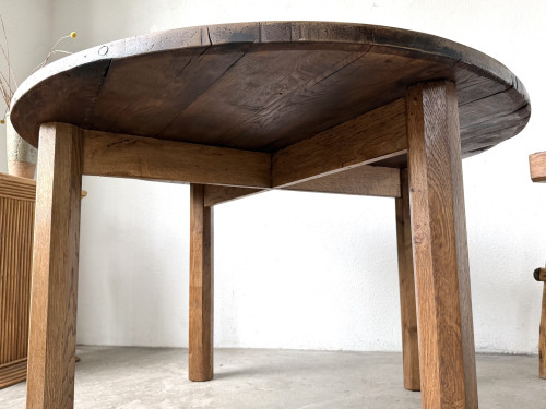 Table ronde brutaliste en chêne massif, années 50, vue 4