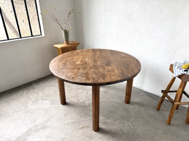 Table ronde brutaliste en chêne massif, années 50, vue 7