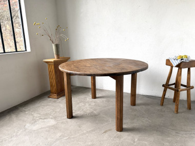 Table ronde brutaliste en chêne massif, années 50, vue 12