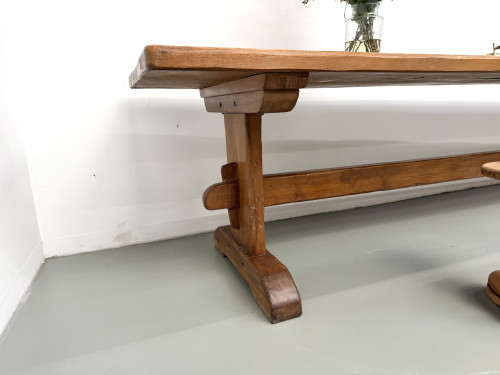 Table monastère ancienne en chêne massif de 350 cm, vers 1900, vue de profil et piètement