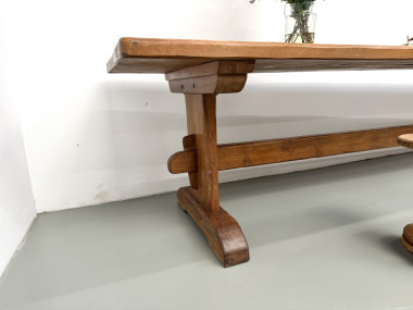 Table monastère ancienne en chêne massif de 350 cm, vers 1900, vue de profil et piètement