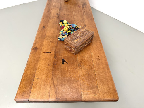 Table monastère ancienne en chêne massif de 350 cm, vers 1900, détail du plateau en patine d'origine